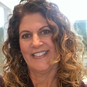 Meet your Posher, Janet